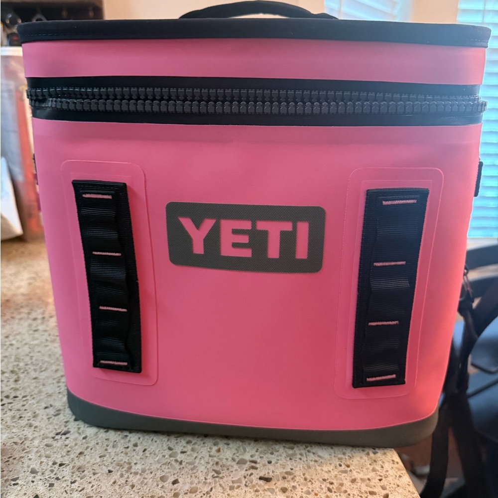 YETI Harbor Pink Cooler Bag